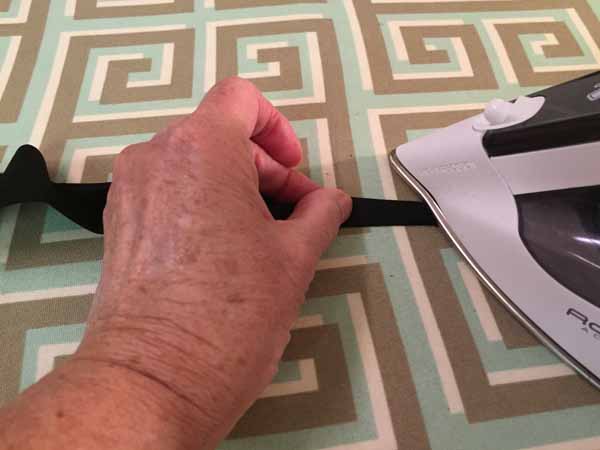 DIY Candy Corn Banner Fold Over Binding