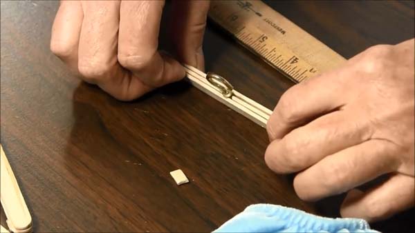 DIY Doll Clothes Hanger_1.1.10