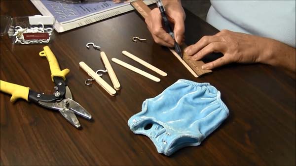 DIY Doll Clothes Hanger_1.1.2