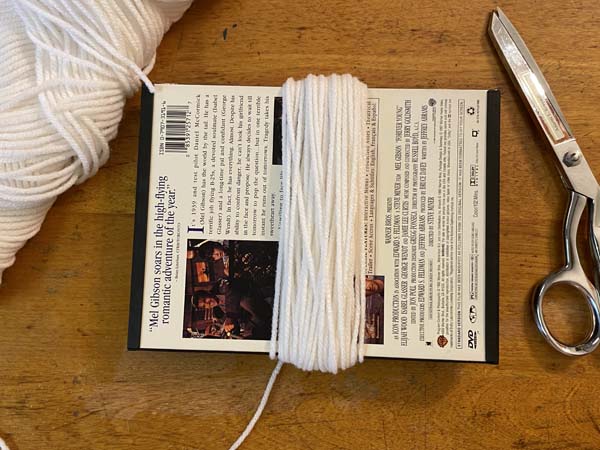 DIY Ghost Garland Craft Wrap Yarn