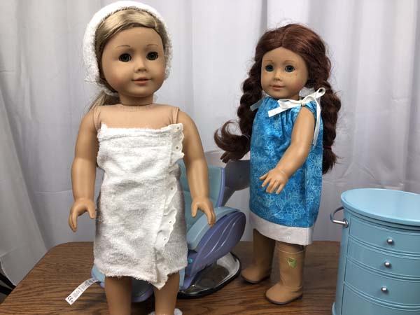 Doll Spa Towel Wrap with Chair