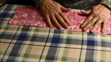 18-inch Doll Skirt Tutorial - Pin border to main fabric