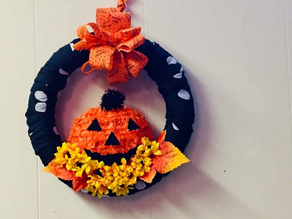 Dollar Store Halloween Wreath Add Bow