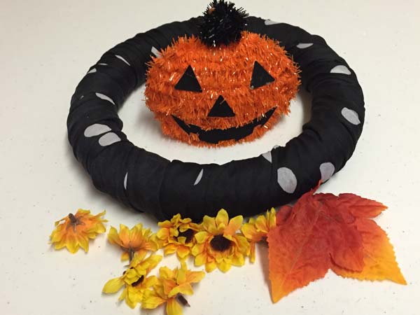 Dollar Store Halloween Wreath Decorations
