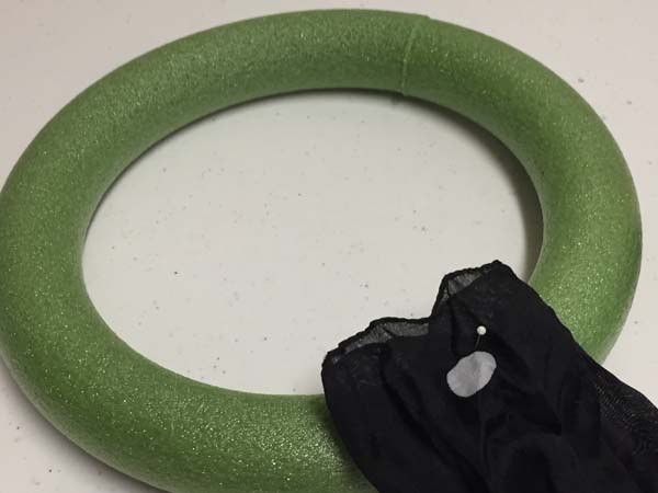 Dollar Store Halloween Wreath Pin Scarf