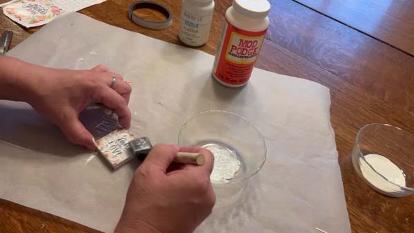 Dollar Store Mini Magnets 22 Apply Mod Podge