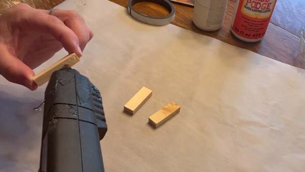 DIY Refrig Magnet Apply Glue