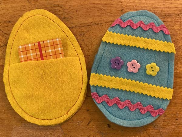 Easter Gift Card Holder Showing Front and Back