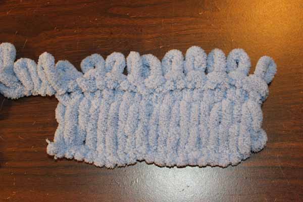 Easy Loop Yarn Scarf 6 Garter Stitch Row Complete