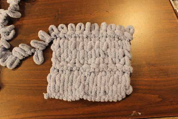 Loop Yarn Scarf Pattern Bernat Alize Blanket Ez Loop Yarn Needlepointers