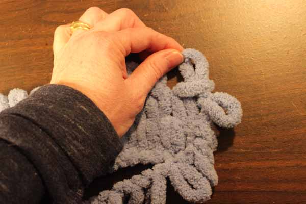 Easy Loop Yarn Scarf Garter Stitch