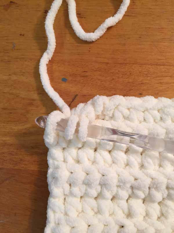 Easy Crochet Blanket Tutorial - Insert Into Chain