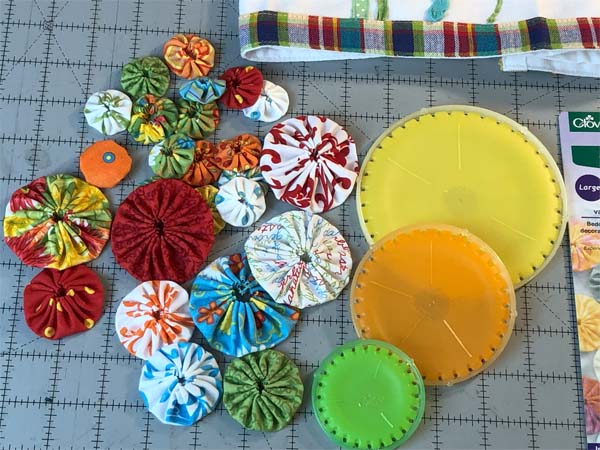 Fabric Yo Yo Makers with Yo Yos