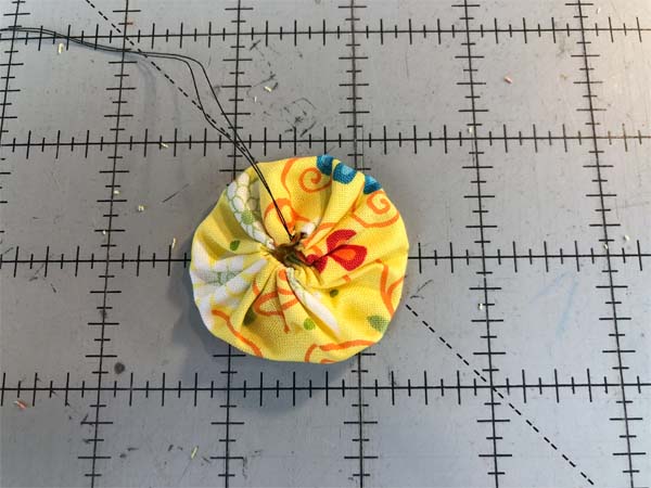 Fabric Yo Yo Pull tight