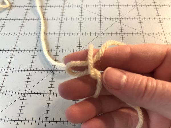 Finger Knitted Bracelet 1 Make Slip Knot