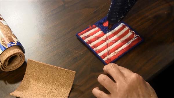 Finishing Technique Plastic Canvas Coaster_2.1.1