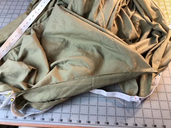 Flat to Fitted Sheet Pin Elastic To Sheet