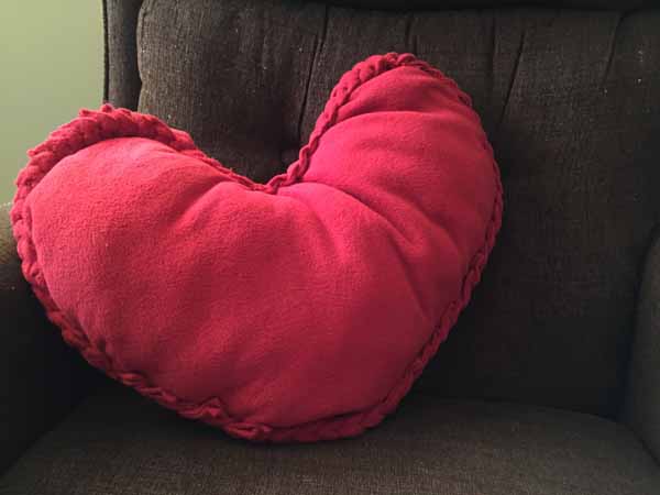 https://www.needlepointers.com/articleimages/Fleece-Heart-Pillow-Finished-3.jpg