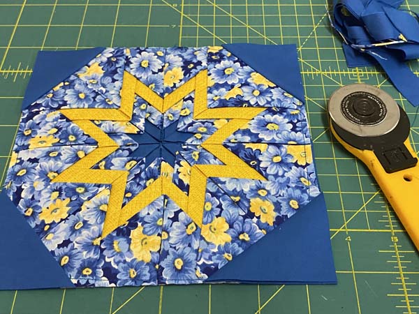Folded Star Potholder 26 Trimmed