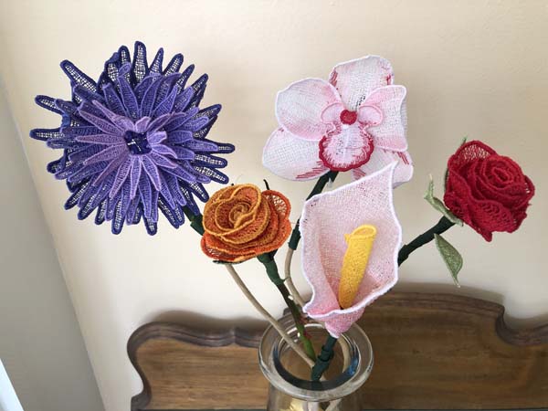 Freestanding Lace Flowers Bouquet