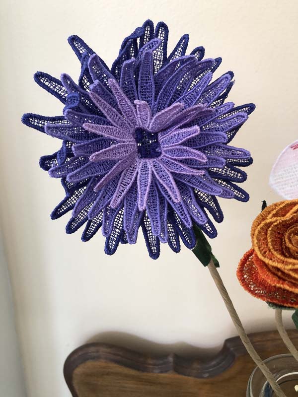 Freestanding Lace Flowers Chrysanthemum Closeup