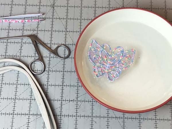 Freestanding Lace Tips Soak in warm water