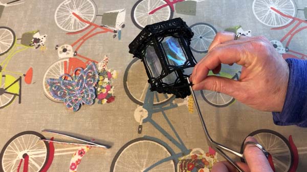 Freestanding Lace Tips Use Clamp to Insert Buttonette 1