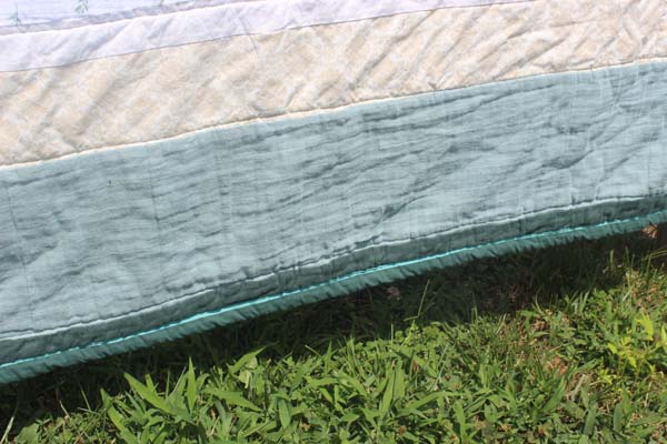 Green Strip Quilt Quilting