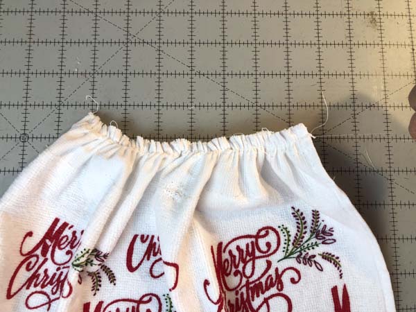 Hanging Towel 31 gathered towel