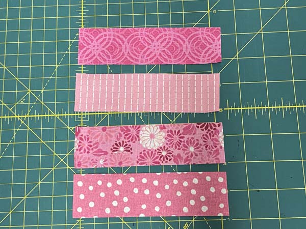 Heart Mug Rug 2 Strips for Heart