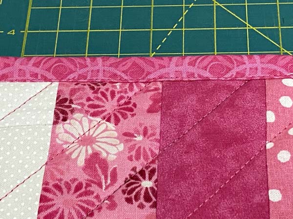 Heart Mug Rug 41 Closeup Binding