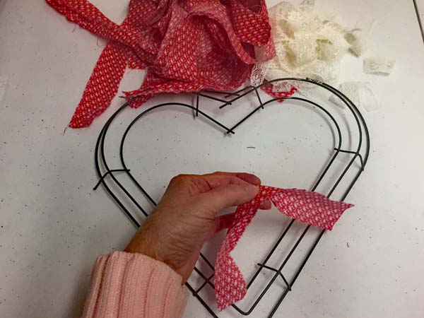 DIY Farmhouse Valentine Heart Rag Wreath