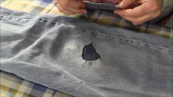 How to Patch Holes In Jeans 11 Extra Fabric Inside Jeans temporarily