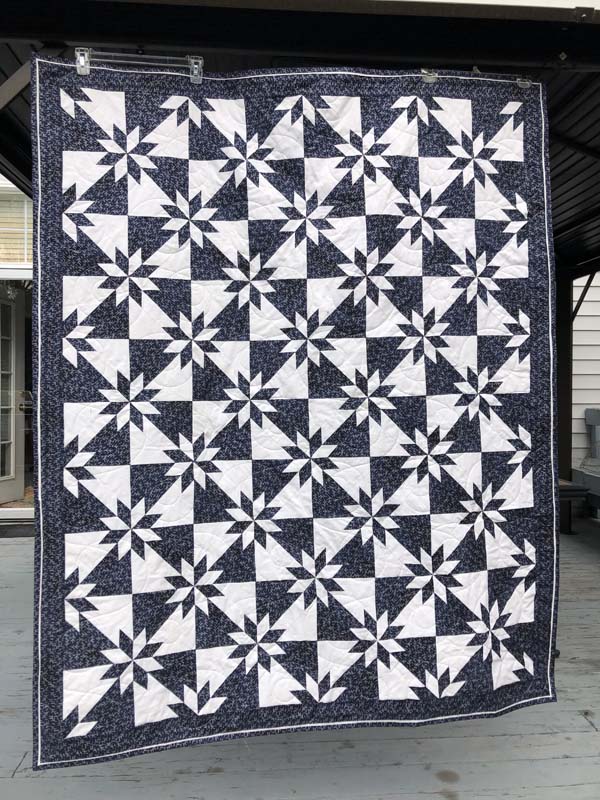 Easy Hunter's Star Quilt Pattern with Accuquilt