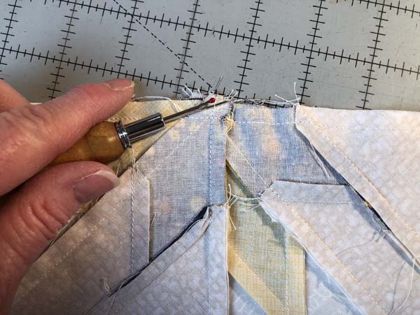 Hunters Star Table Runner 20 Pick Out Seam Allowance