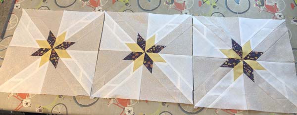 Hunters Star Table Runner 25 Three Blocks