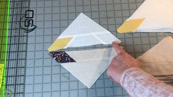 Hunters Star Table Runner Last Seam