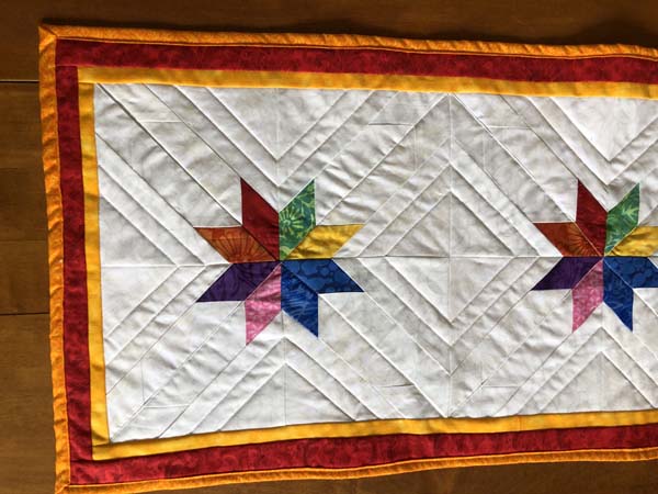 Hunters Star Table Runner Rainbow Quilting Closeup