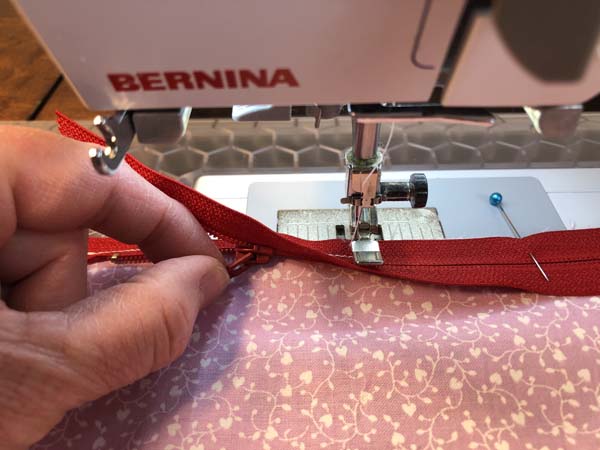 Install a Zipper 11 Close Zipper