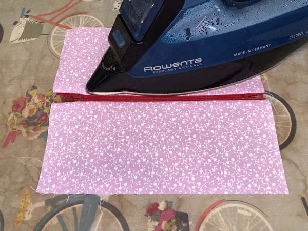 Install a Zipper 22 Iron Fabric flat