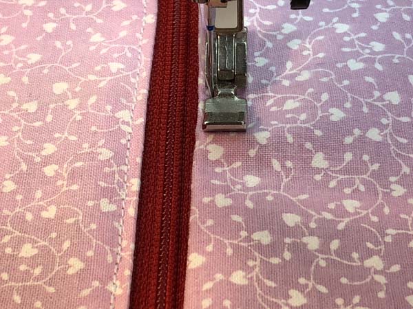 Install a Zipper 26 Edgestitch