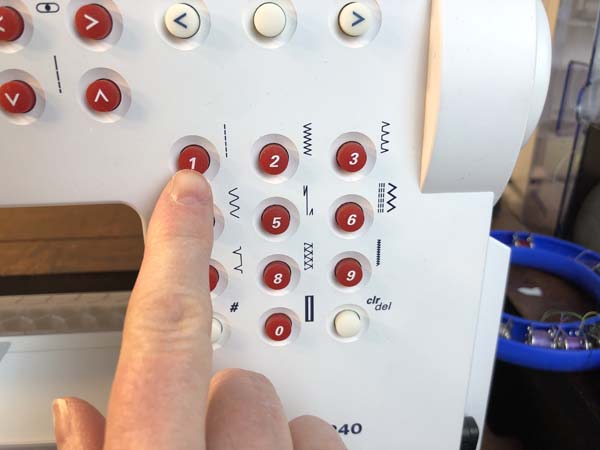 Install a Zipper 5 Straight Stitch