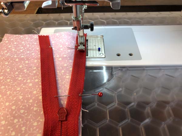 Install a Zipper 8 Sew Close to Zipper Teeth