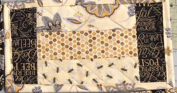 Jelly Roll Mug Rug - Quilting Option - Diagonal Lines