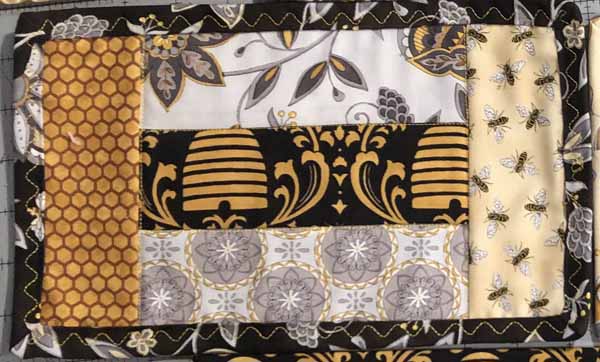 Jelly Roll Mug Rug - Quilting Option - Stitch in the Ditch