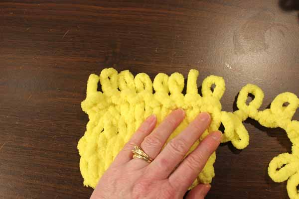 Kids Crayola Loop Yarn Scarf 