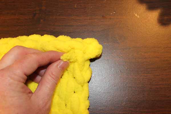 Kids Crayola Loop Yarn Scarf Weave In