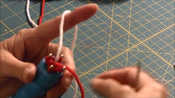 Knitted Candy Cane Ornament 7 Switch Color move red