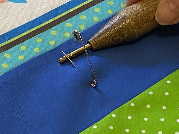 Kwik Klip Tool Under Pin