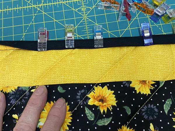 Large Casserole Hot Pad 19 Clip Binding